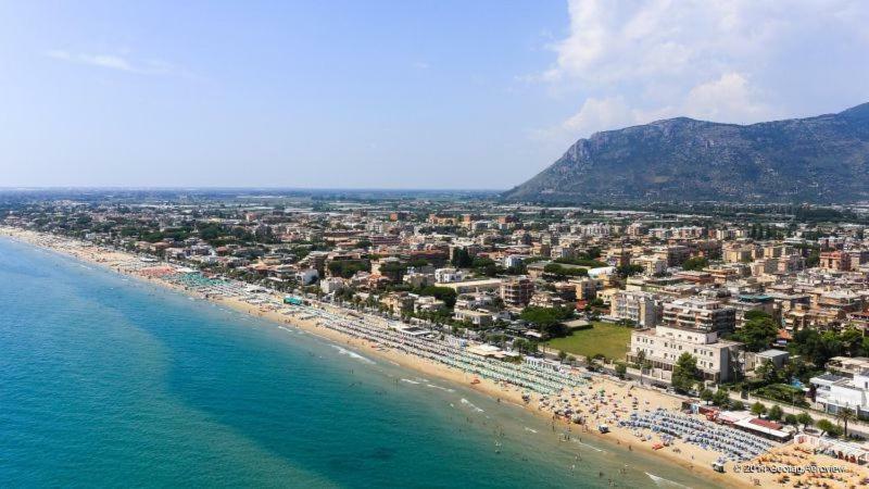 Regina Sul Mare Villa Терачина Екстериор снимка